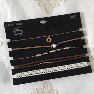 NWT 5 Pack Choker